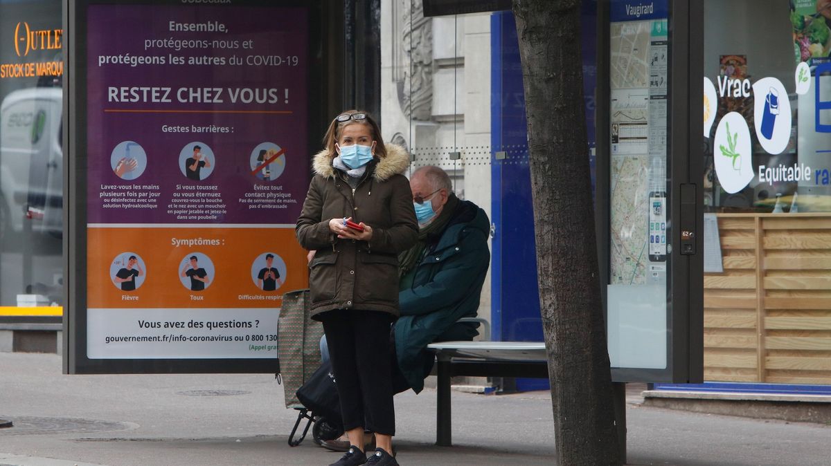 Ve Francii zemřelo na koronavirus již přes 6500 lidí